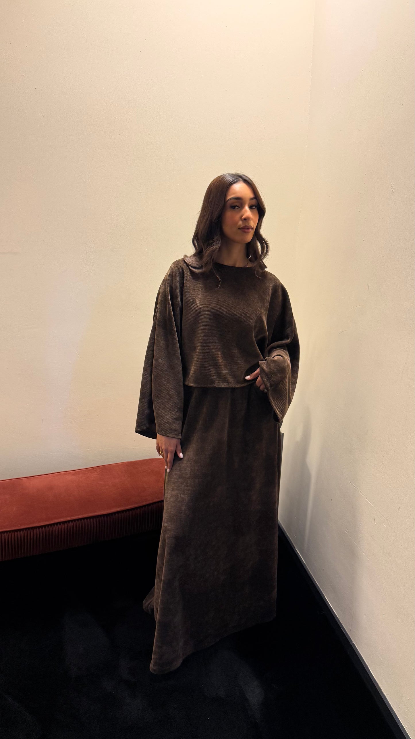 Vera set Brown