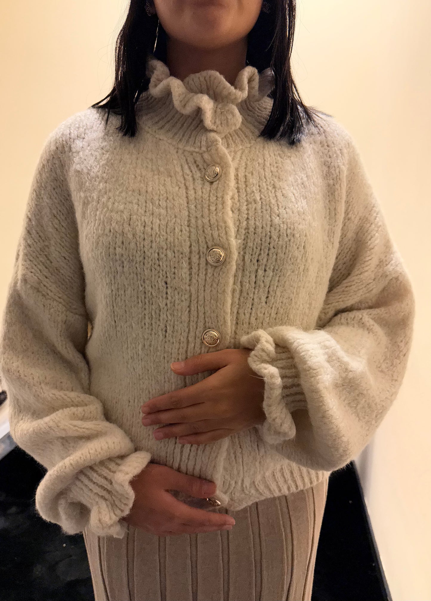 Zoë sweater Ruffel Beige