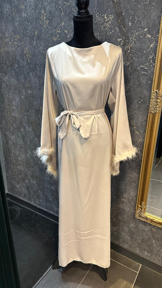 Zyra Abaya Beige