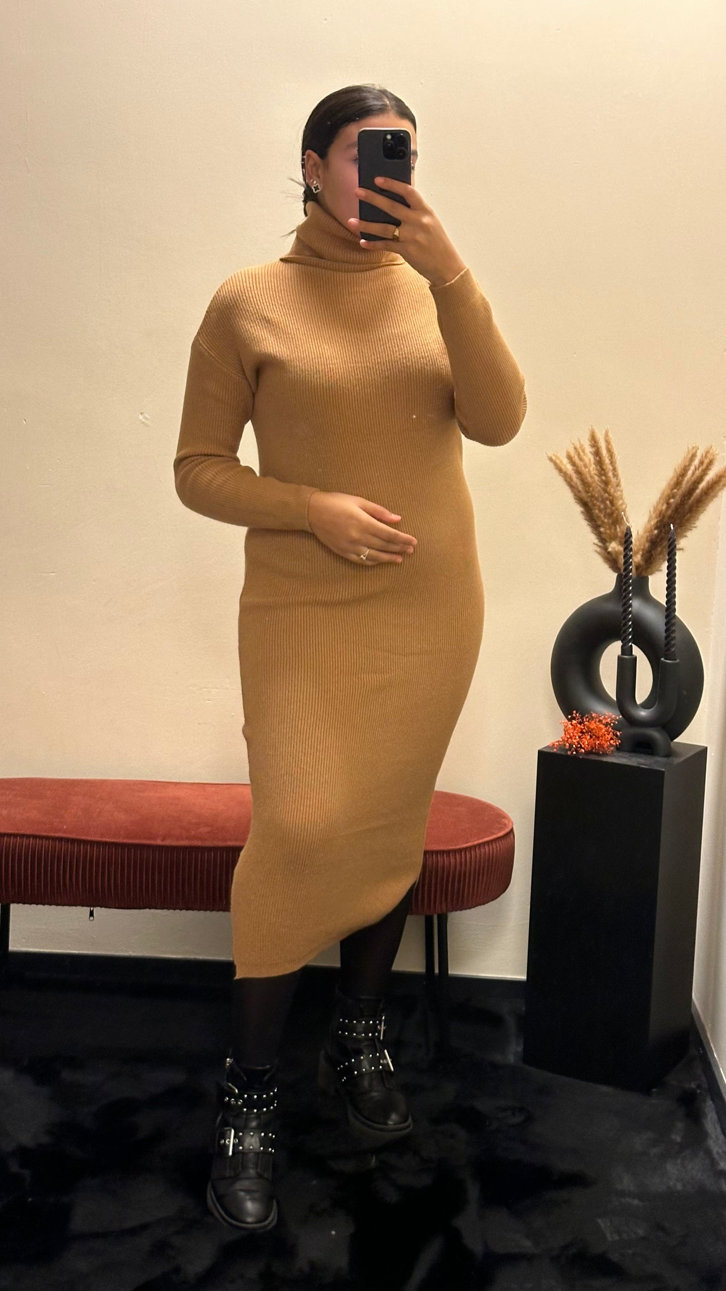 Nayla dress taupe